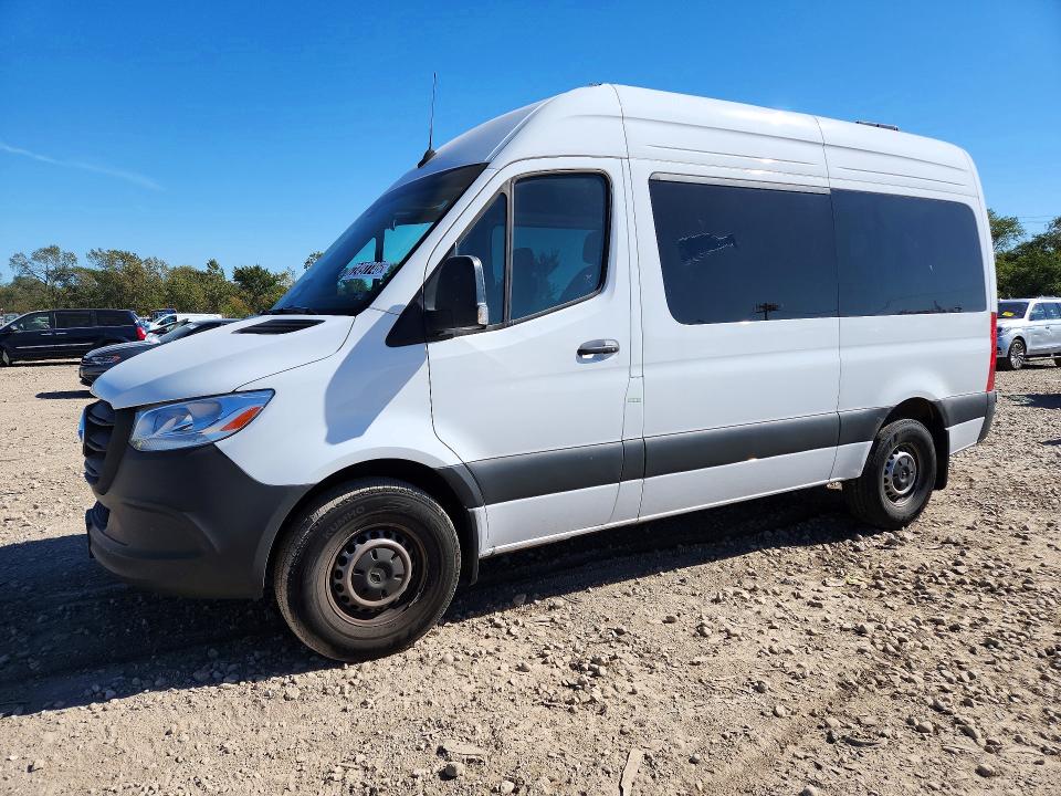 72497746 :رقم المزاد ، W1Z4KFHY8ST228779 vin ، 2025 Mercedes-benz Sprinter مزاد بيع