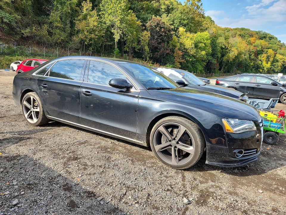 Продажа на аукционе авто 2014 Audi A8, vin: WAUR2AFDXEN005229, номер лота: 71661906