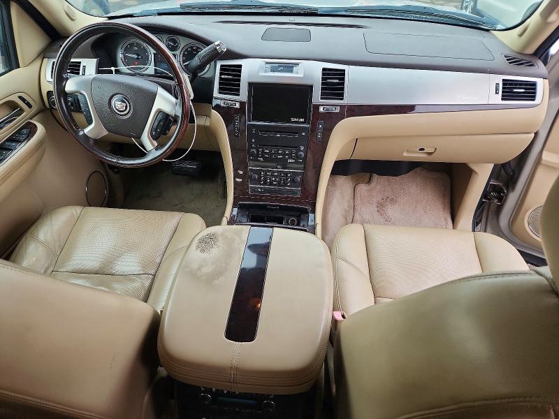 Продажа на аукционе авто 2009 Cadillac Escalade, vin: 1GYFK23239R289018, номер лота: 71217076