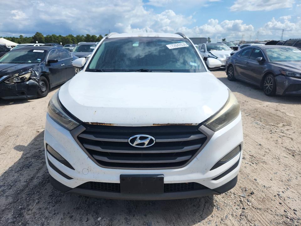 72842636 :رقم المزاد ، KM8J33A24GU240373 vin ، 2016 Hyundai Tucson مزاد بيع