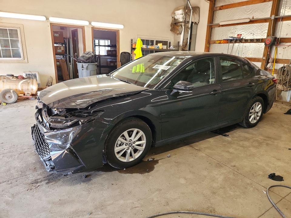 2026 Toyota Camry მანქანა იყიდება აუქციონზე, vin: 4T1DAACK8TU740017, აუქციონის ნომერი: 72002106