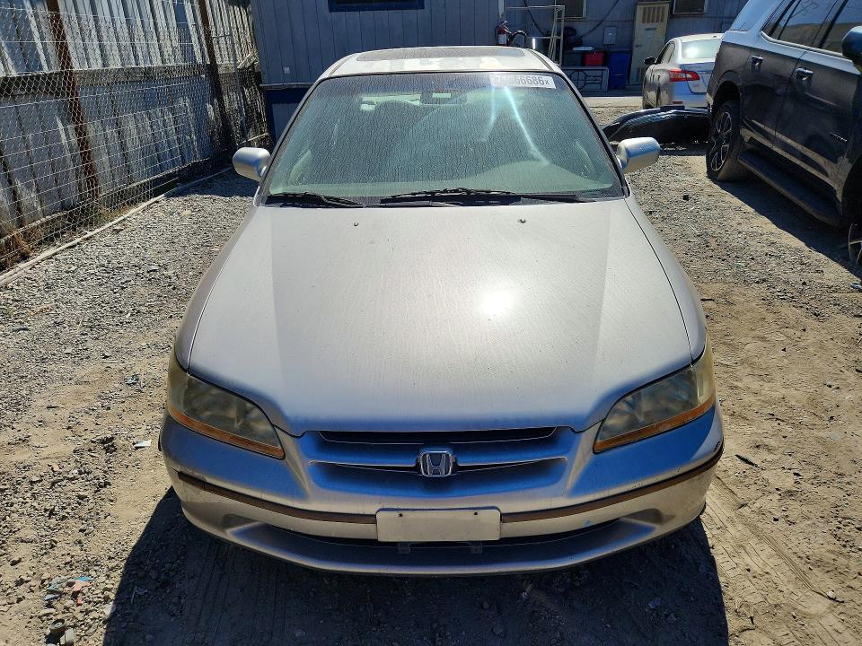 Продажа на аукционе авто 1998 Honda Accord, vin: 1HGCG1654WA015350, номер лота: 71866686