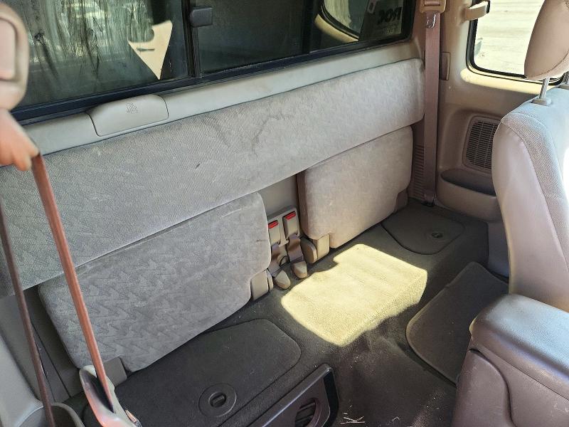 70951956 :رقم المزاد ، 5TESN92NX1Z724917 vin ، 2001 Toyota Tacoma مزاد بيع