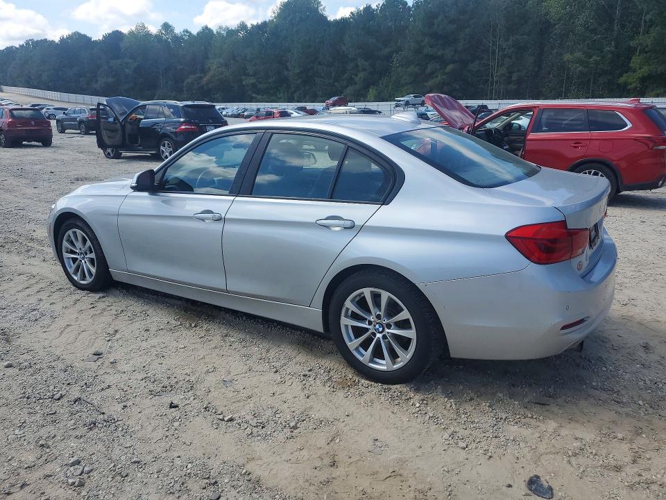 70930626 :رقم المزاد ، WBA8E1G58GNT35450 vin ، 2016 Bmw 320 مزاد بيع