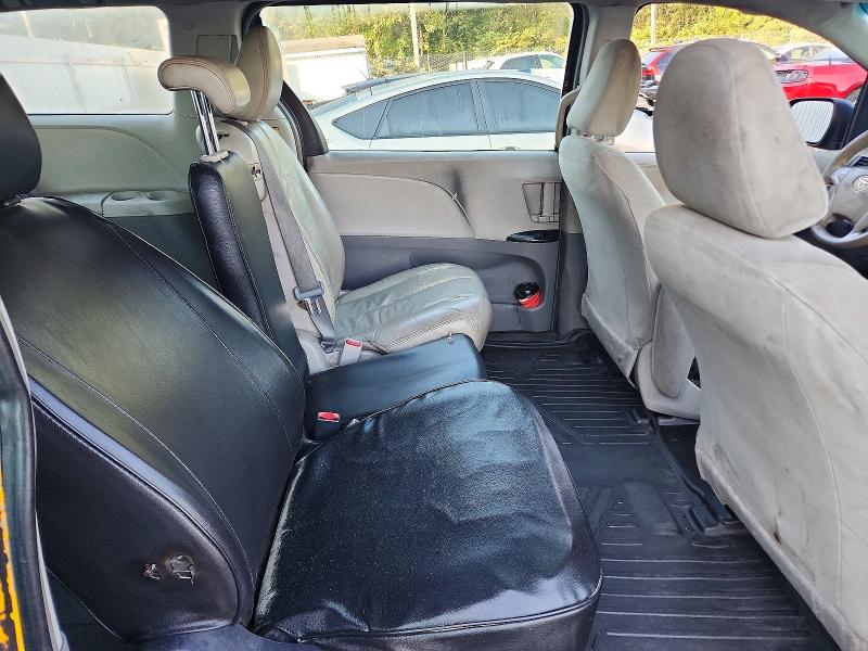 2013 Toyota Sienna მანქანა იყიდება აუქციონზე, vin: 5TDZK3DCXDS289771, აუქციონის ნომერი: 72149466