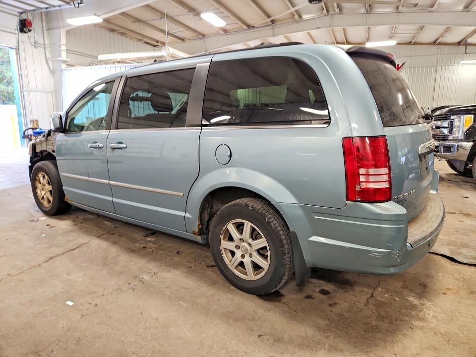 Продаж на аукціоні авто 2010 Chrysler Town & Country, vin: 2A4RR5D10AR184094, номер лоту: 68856446