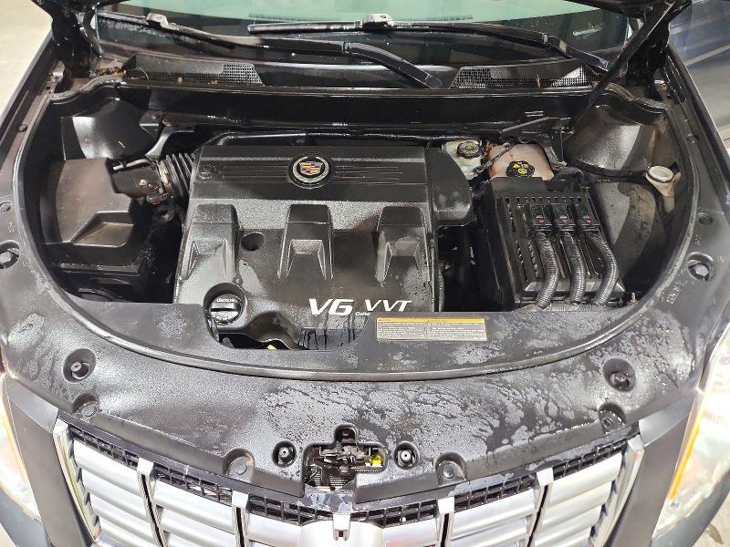 72241796 :رقم المزاد ، 3GYFNBE31FS599013 vin ، 2015 Cadillac Srx مزاد بيع