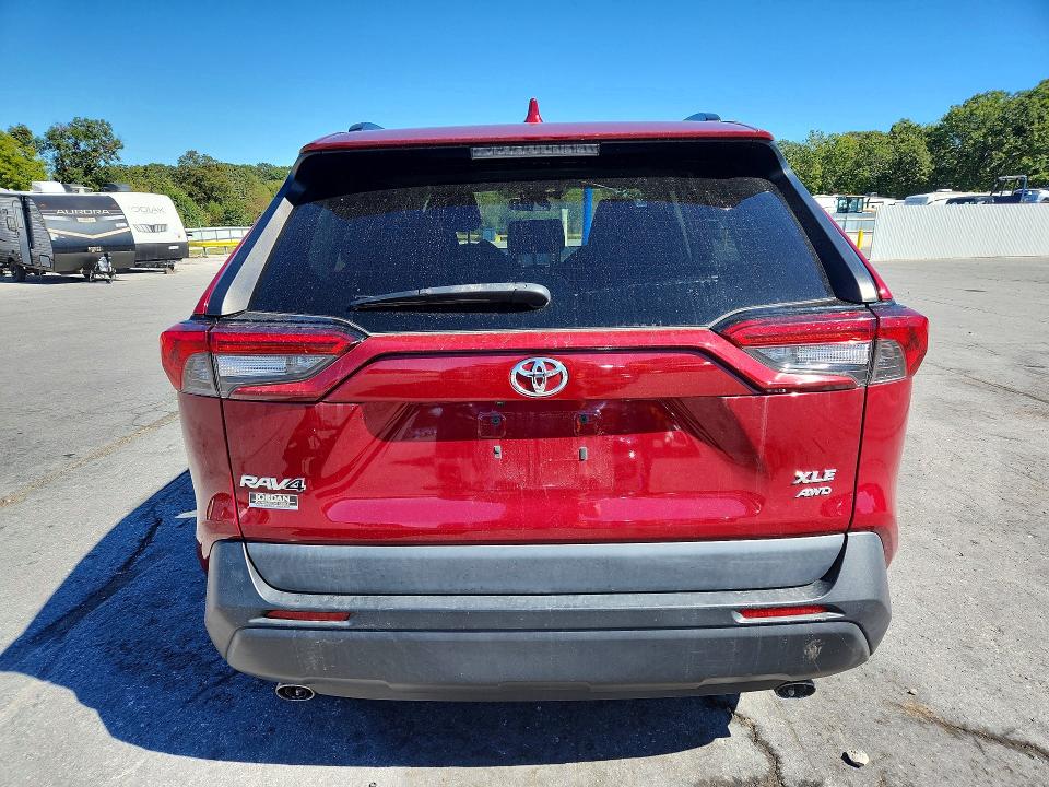 Продаж на аукціоні авто 2021 Toyota Rav4, vin: 2T3P1RFV0MW236331, номер лоту: 71618396