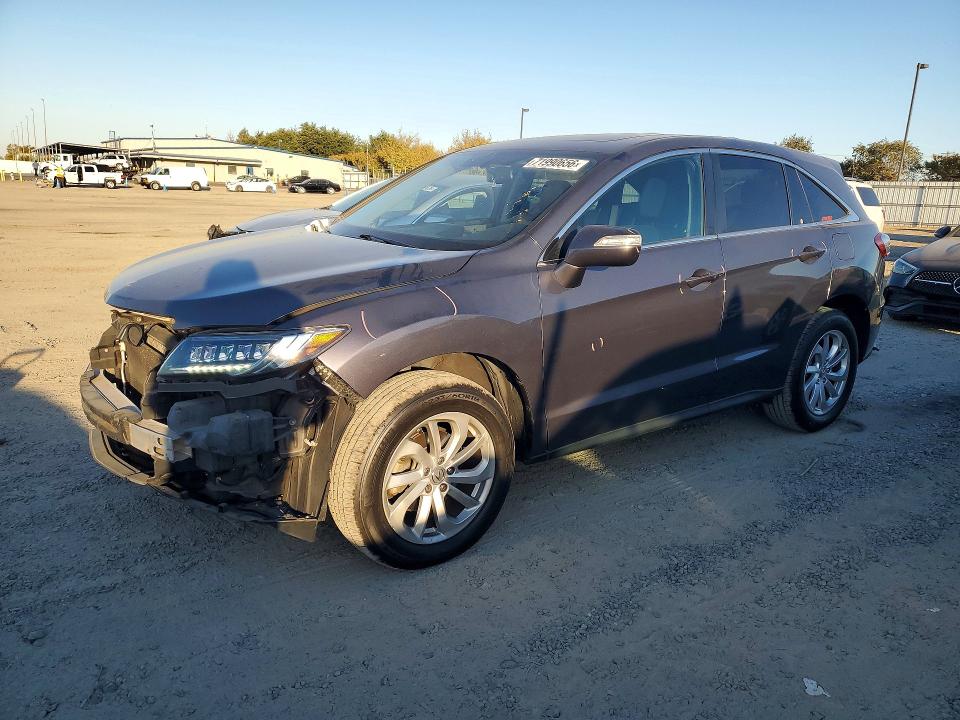 71990656 :رقم المزاد ، 5J8TB3H32HL007843 vin ، 2017 Acura Rdx مزاد بيع