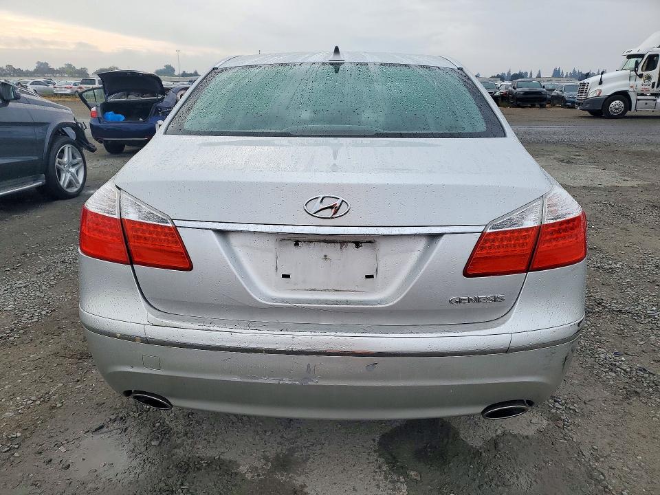 Auction sale of the 2009 Hyundai Genesis, vin: KMHGC46E09U040998, lot number: 73772766