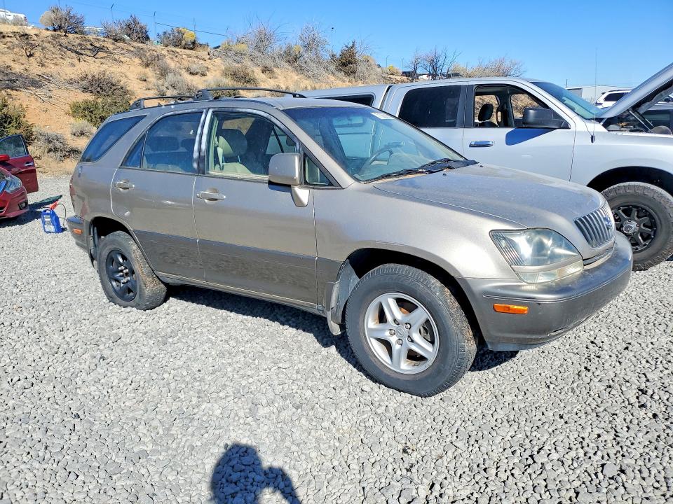 71035096 :رقم المزاد ، JT6HF10UXX0044020 vin ، 1999 Lexus Rx مزاد بيع