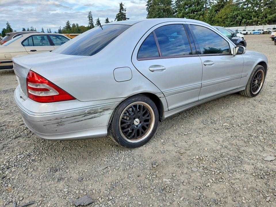 Aukcja sprzedaży 2001 Mercedes-benz C, vin: WDBRF64J01F111527, numer aukcji: 71659796