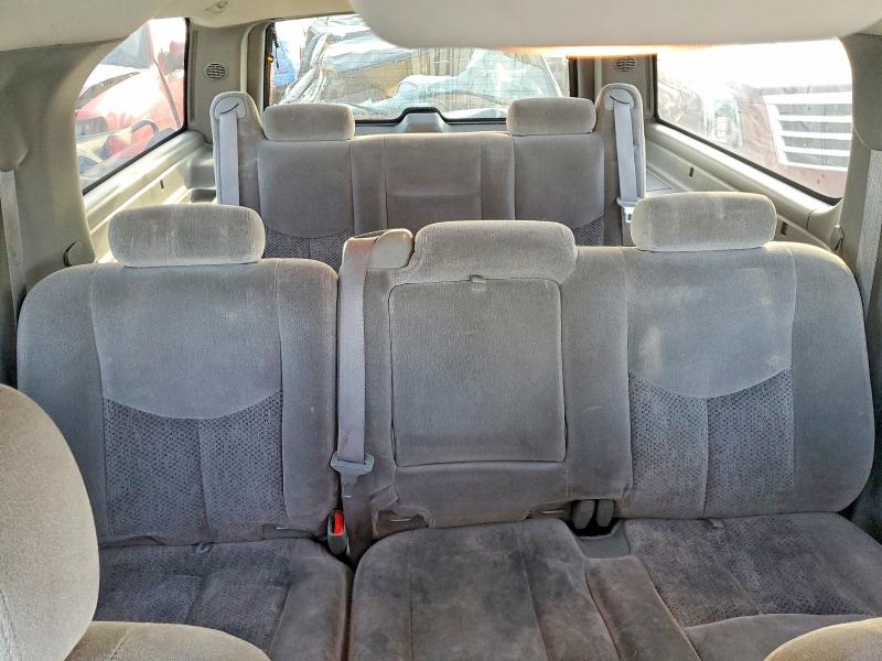 2004 Chevrolet Suburban მანქანა იყიდება აუქციონზე, vin: 3GNEC16ZX4G342217, აუქციონის ნომერი: 71668846