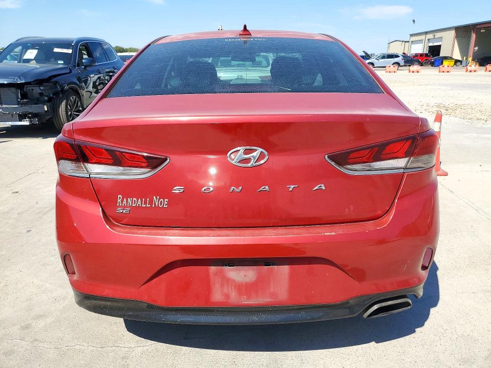 2018 Hyundai Sonata მანქანა იყიდება აუქციონზე, vin: 5NPE24AF5JH621510, აუქციონის ნომერი: 72351676