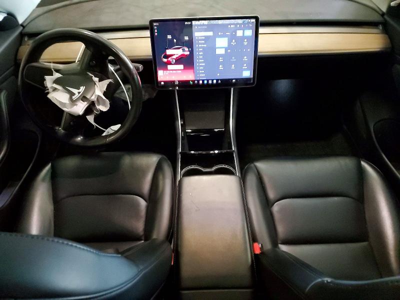 Продажа на аукционе авто 2018 Tesla Model 3, vin: 5YJ3E1EA1JF051340, номер лота: 71069876