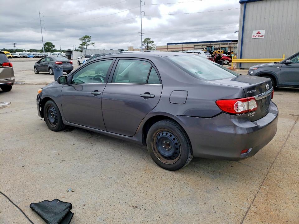 71647946 :رقم المزاد ، 5YFBU4EE3DP188582 vin ، 2013 Toyota Corolla مزاد بيع