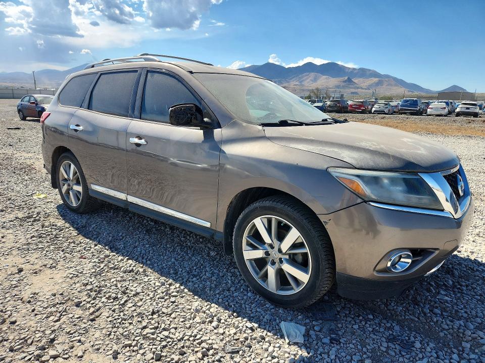 72222886 :رقم المزاد ، 5N1AR2MMXDC673428 vin ، 2013 Nissan Pathfinder مزاد بيع