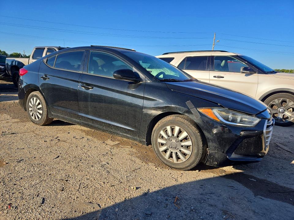 2017 Hyundai Elantra მანქანა იყიდება აუქციონზე, vin: 5NPD74LFXHH144139, აუქციონის ნომერი: 70956206