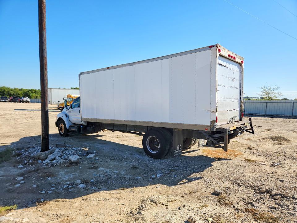 70267766 :رقم المزاد ، 3FRNF6FCXBV381541 vin ، 2011 Ford F650 مزاد بيع