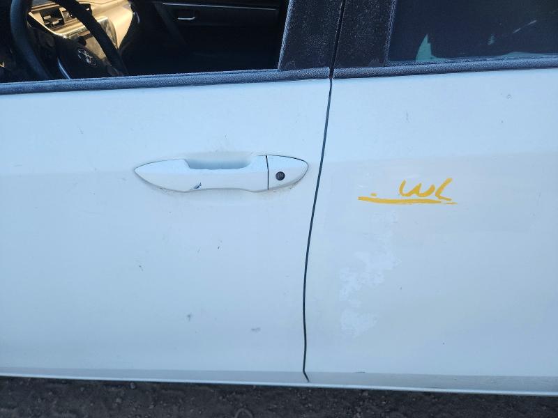 Продаж на аукціоні авто 2018 Toyota Corolla, vin: 2T1BURHE7JC053321, номер лоту: 71026916