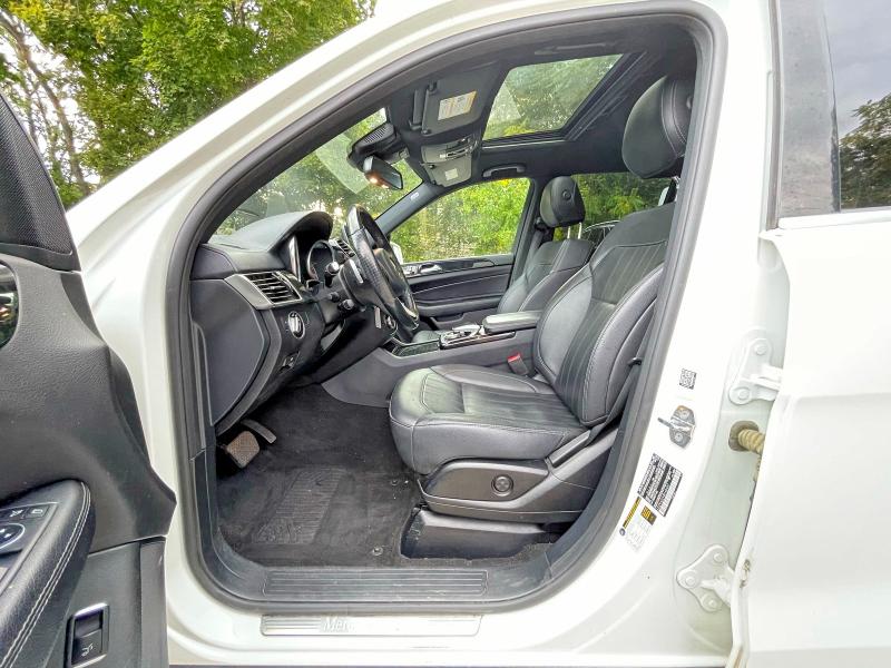 71856966 :رقم المزاد ، 4JGDF6EE9JB160497 vin ، 2018 Mercedes-benz Gls مزاد بيع