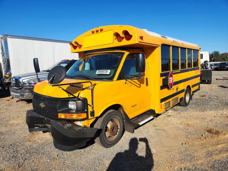 69889236 :رقم المزاد ، 1HA6GUBG3HN005680 vin ، 2018 Chevrolet Express مزاد بيع