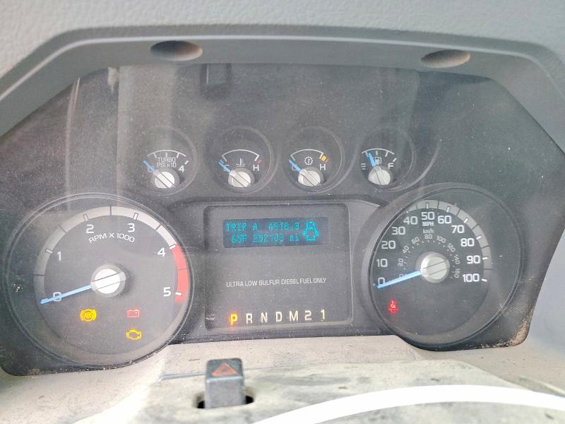 71113636 :رقم المزاد ، 1FDUF4HT2GEA18627 vin ، 2016 Ford F450 مزاد بيع