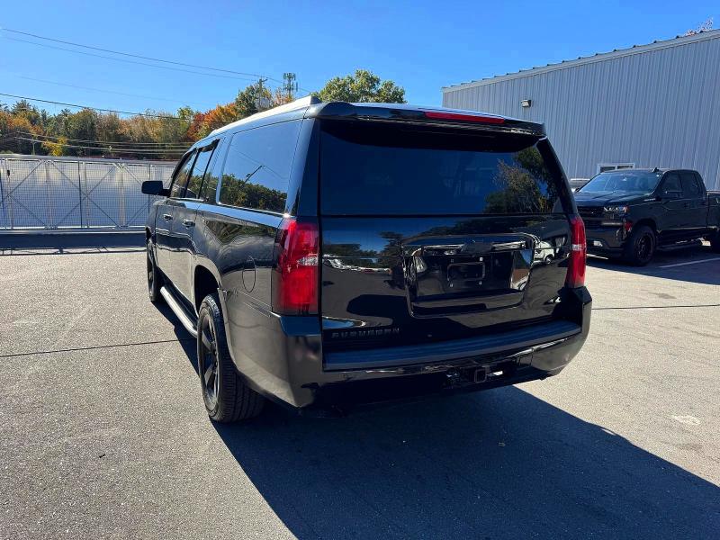 72342986 :رقم المزاد ، 1GNSKHKCXHR321616 vin ، 2017 Chevrolet Suburban مزاد بيع