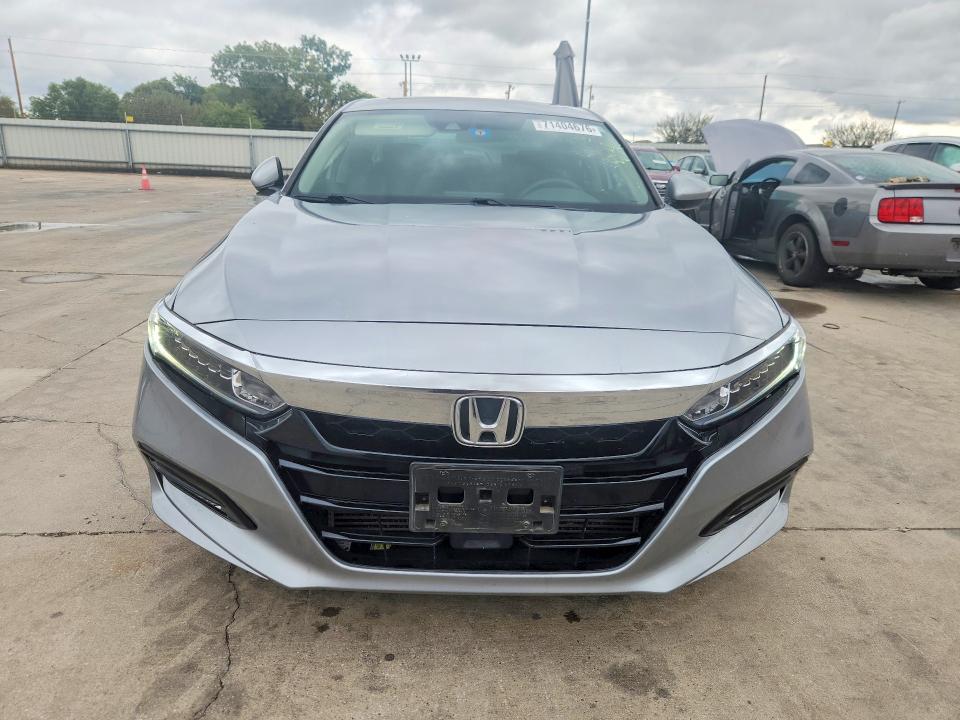 Продажа на аукционе авто 2019 Honda Accord, vin: 1HGCV1F40KA033836, номер лота: 71404676