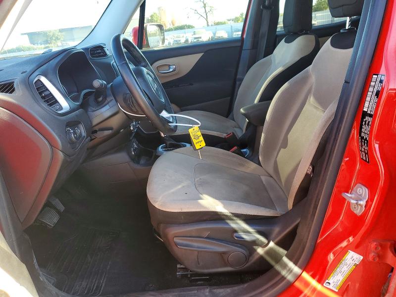 2015 Jeep Renegade მანქანა იყიდება აუქციონზე, vin: ZACCJBBT2FPB45475, აუქციონის ნომერი: 71768716