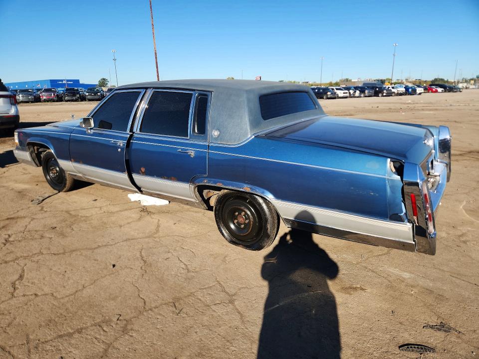 71136206 :رقم المزاد ، 1G6DW54E8NR700468 vin ، 1992 Cadillac Brougham مزاد بيع