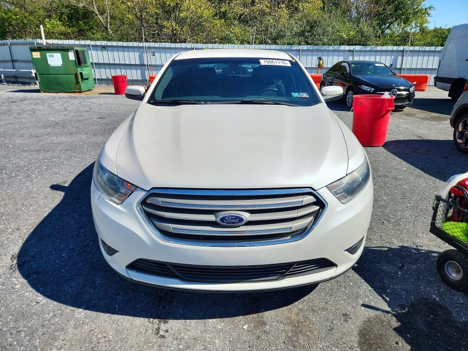 Продажа на аукционе авто 2015 Ford Taurus, vin: 1FAHP2E8XFG187889, номер лота: 70661716