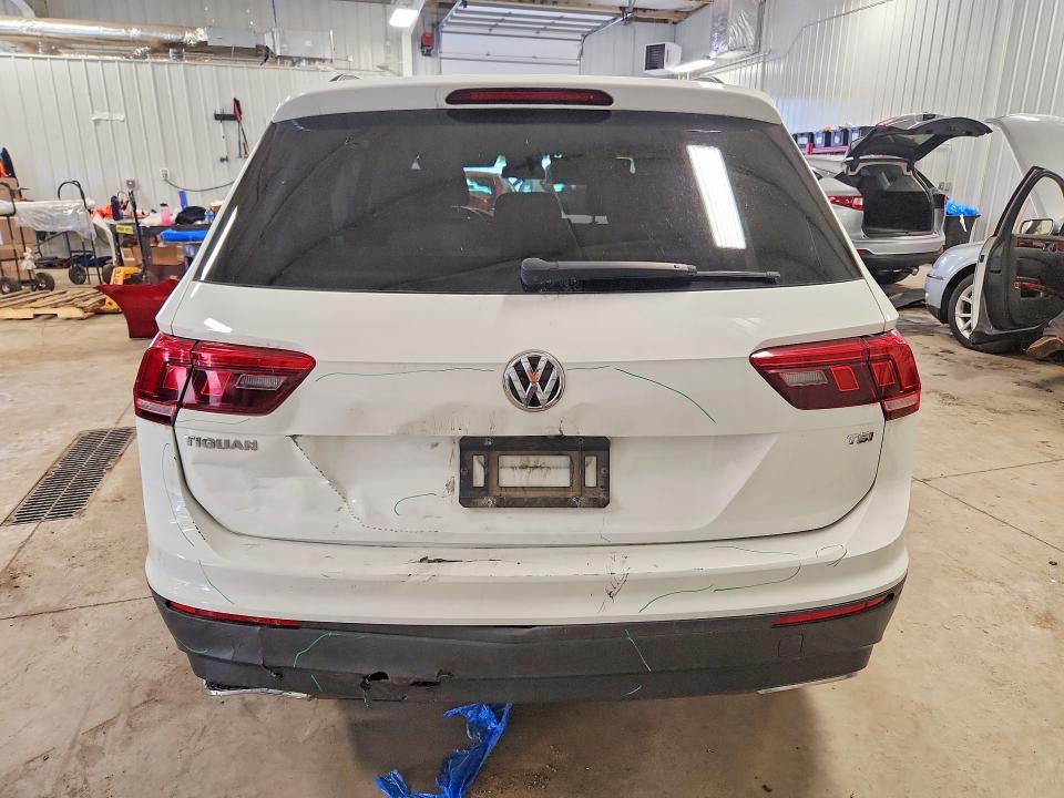 Aukcja sprzedaży 2018 Volkswagen Tiguan, vin: 3VV1B7AX0JM017092, numer aukcji: 71734106