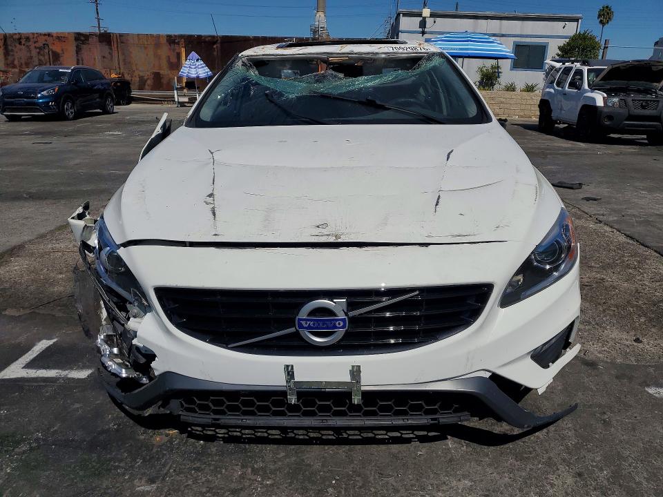 Продаж на аукціоні авто 2017 Volvo S60, vin: YV126MFL9H2439255, номер лоту: 70929876