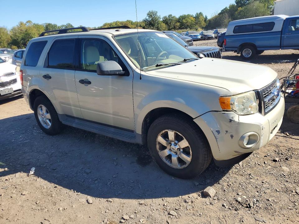 2009 Ford Escape მანქანა იყიდება აუქციონზე, vin: 1FMCU93G49KA50086, აუქციონის ნომერი: 71851296