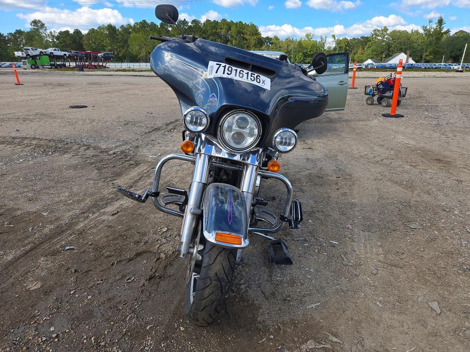 71916156 :رقم المزاد ، 1HD1FCM17FB699940 vin ، 2015 Harley-davidson Flhtcu مزاد بيع