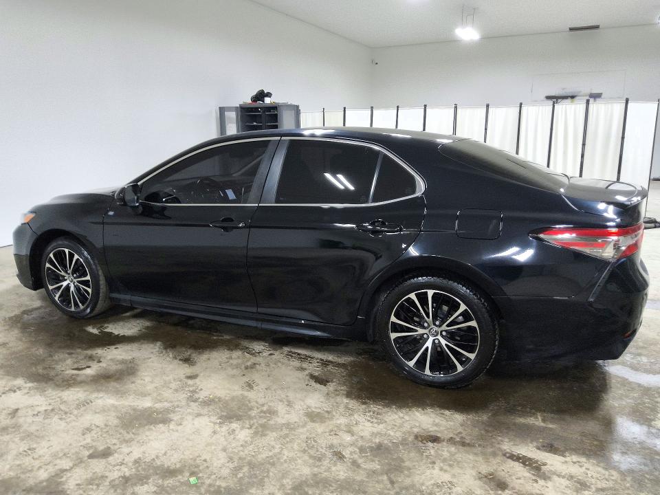 71647336 :رقم المزاد ، JTNB11HK7J3021277 vin ، 2018 Toyota Camry مزاد بيع
