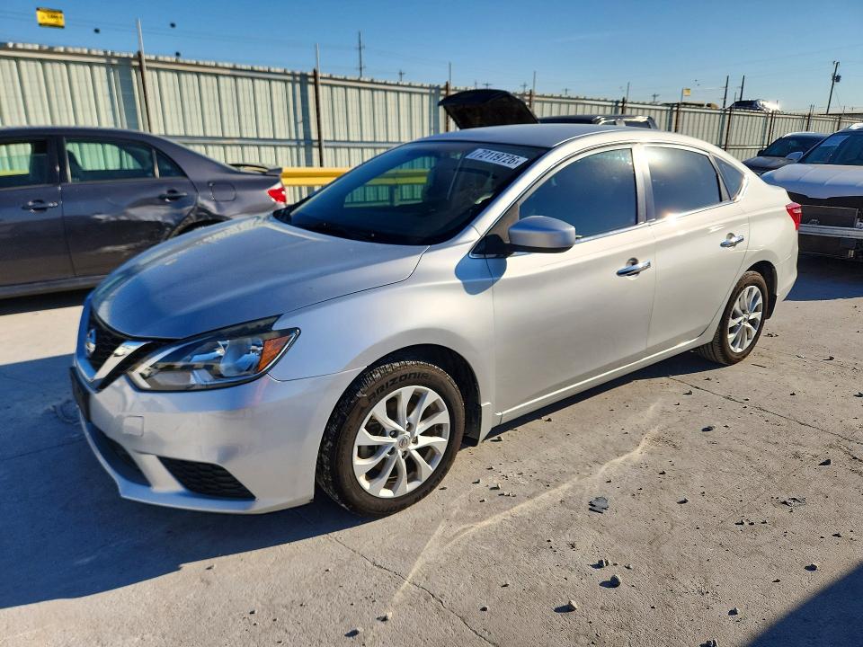 2018 Nissan Sentra მანქანა იყიდება აუქციონზე, vin: 3N1AB7AP9JY300763, აუქციონის ნომერი: 72119726
