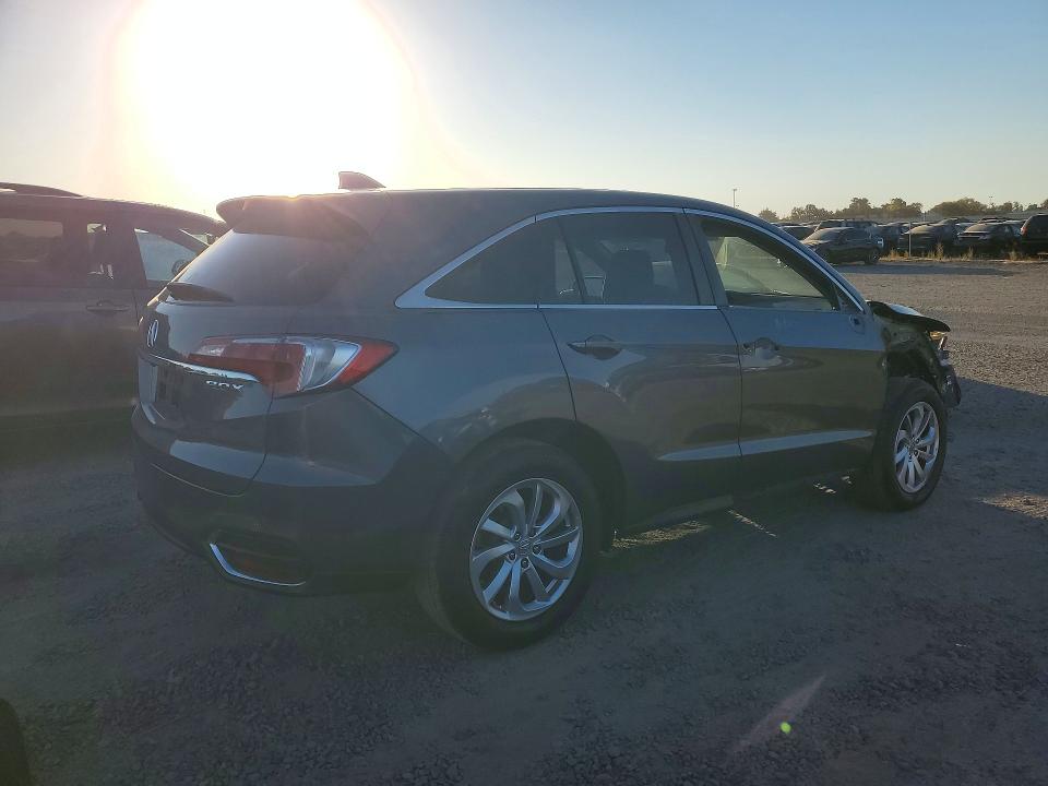 Auction sale of the 2017 Acura Rdx, vin: 5J8TB3H32HL007843, lot number: 71990656