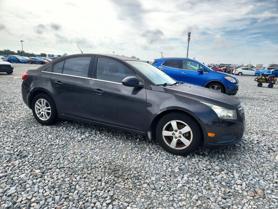 72388586 :رقم المزاد ، 1G1PC5SB6E7460336 vin ، 2014 Chevrolet Cruze مزاد بيع
