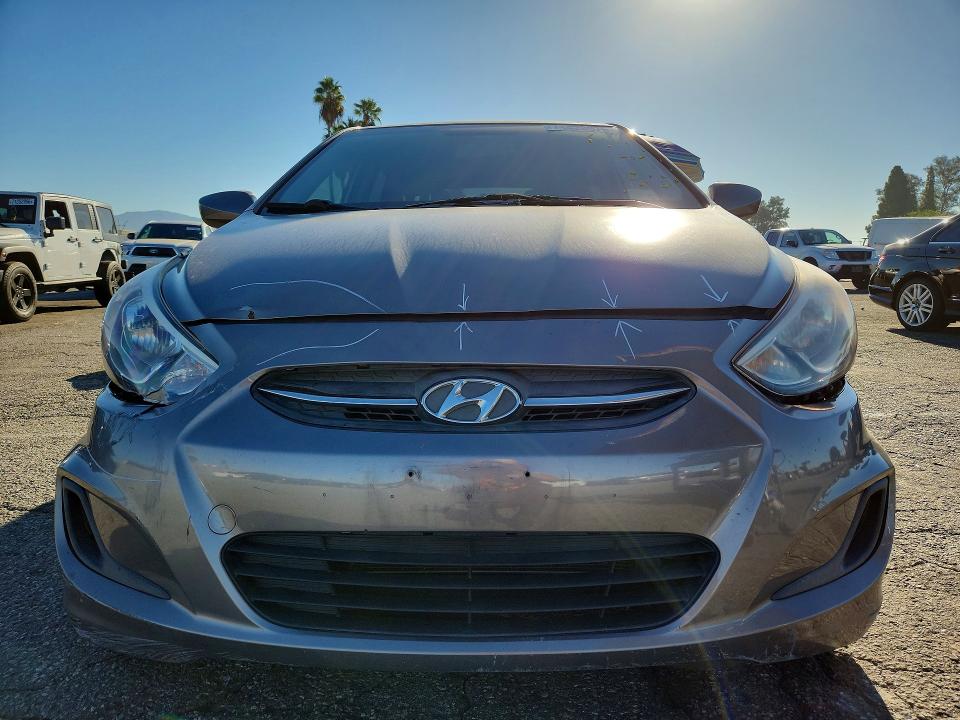 71428976 :رقم المزاد ، KMHCT5AE4HU359797 vin ، 2017 Hyundai Accent مزاد بيع