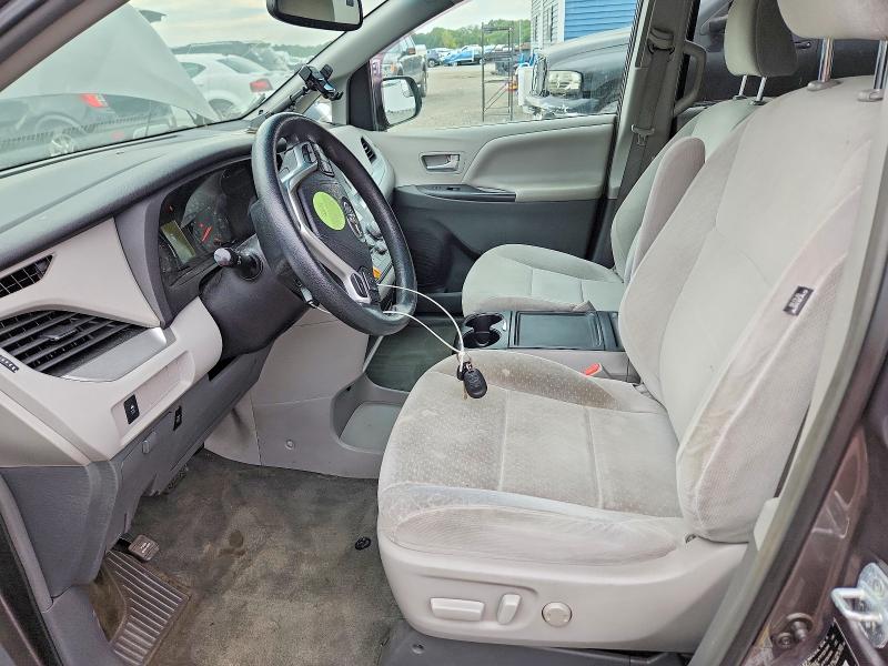 Продаж на аукціоні авто 2016 Toyota Sienna, vin: 5TDJK3DC2GS139767, номер лоту: 70843816