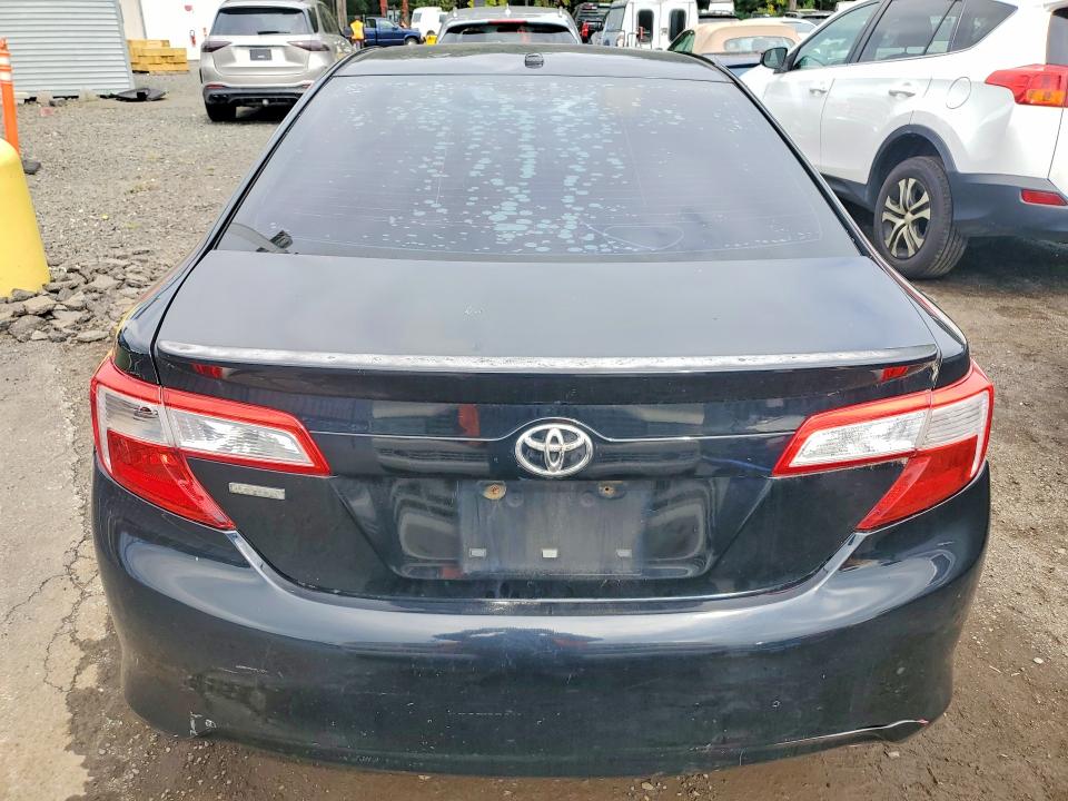 70949506 :رقم المزاد ، 4T1BF1FK3CU075922 vin ، 2012 Toyota Camry مزاد بيع