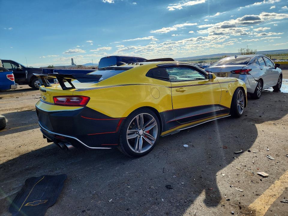 71656336 :رقم المزاد ، 1G1FB1RS1H0200078 vin ، 2017 Chevrolet Camaro مزاد بيع