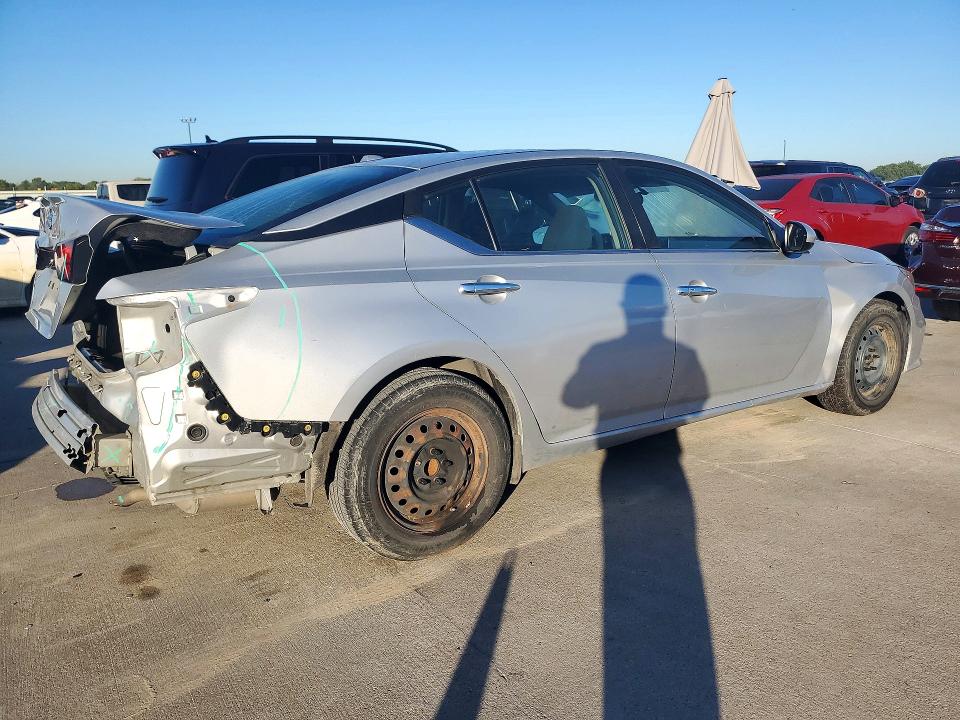 Auction sale of the 2019 Nissan Altima, vin: 1N4BL4BV5KC242757, lot number: 71494296