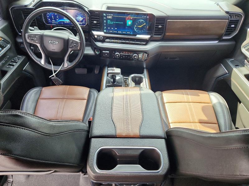 Продаж на аукціоні авто 2025 Chevrolet Silverado, vin: 3GCUKJE84SG114176, номер лоту: 71270116