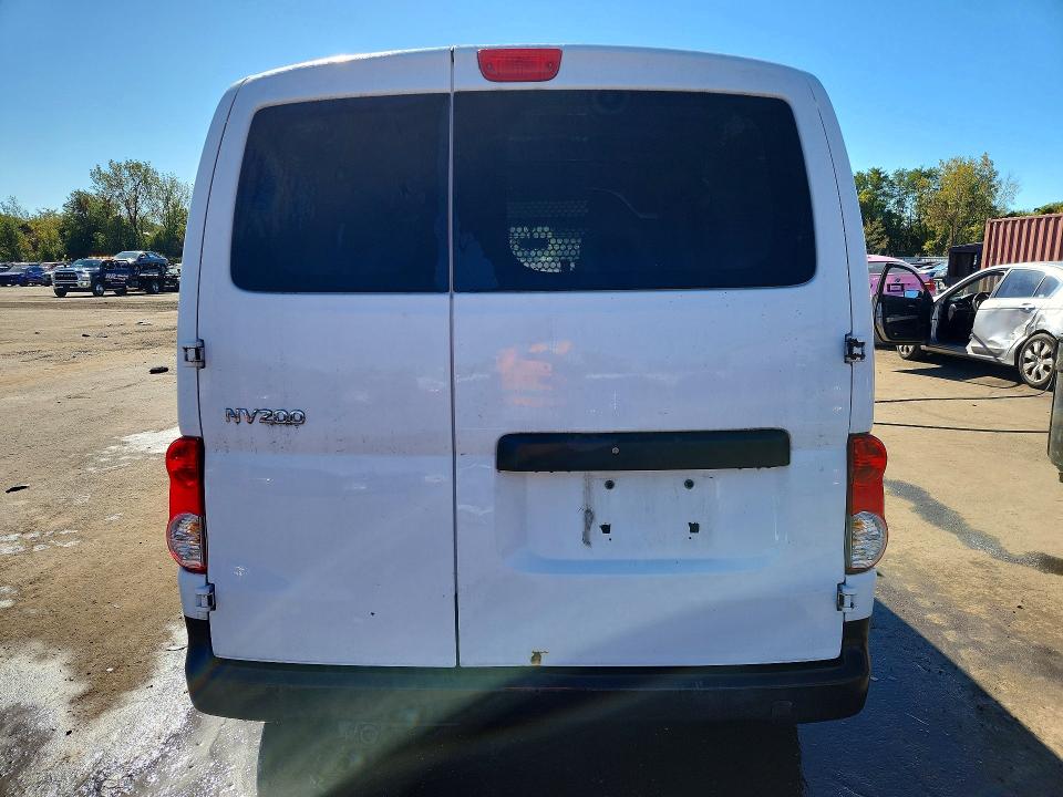 71756836 :رقم المزاد ، 3N6CM0KN6FK690037 vin ، 2015 Nissan Nv200 مزاد بيع
