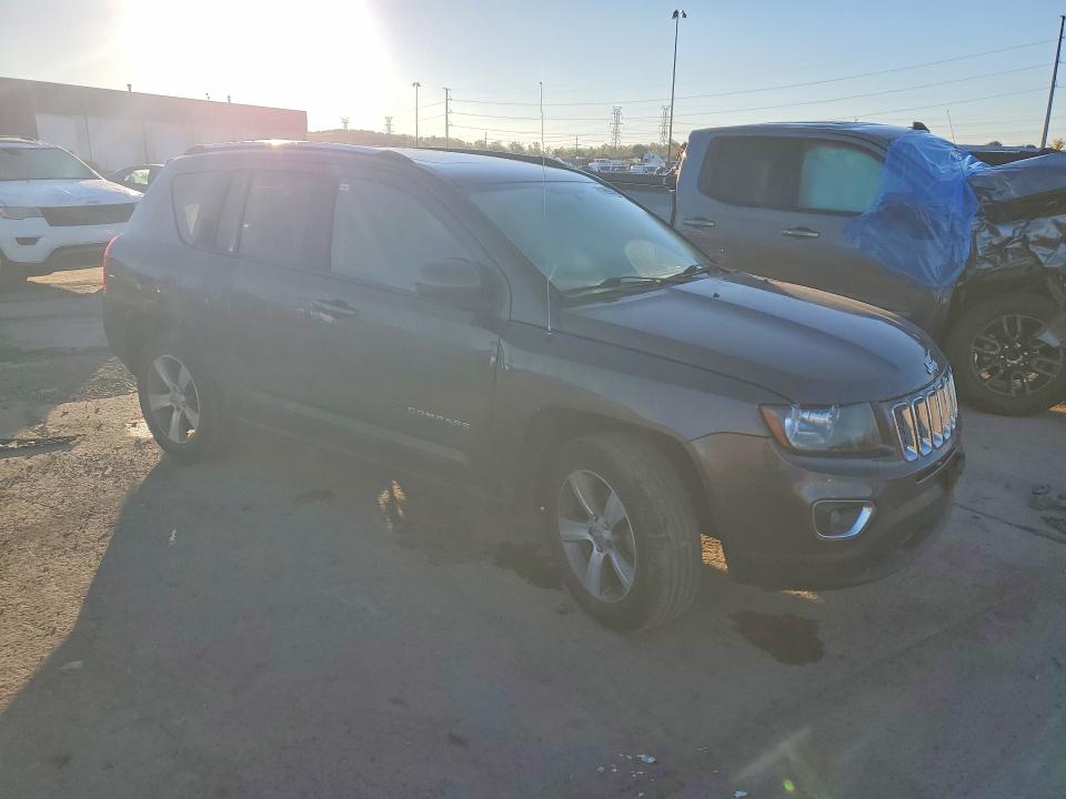 Auction sale of the 2017 Jeep Compass, vin: 1C4NJDEB8HD192700, lot number: 71669246