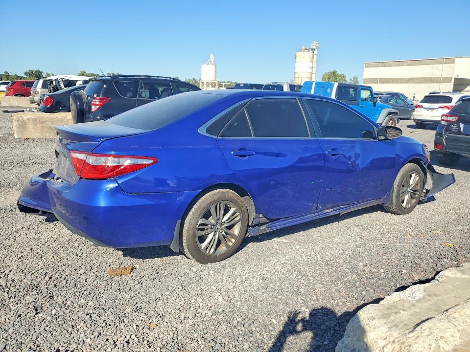71720916 :رقم المزاد ، 4T1BF1FK4GU516141 vin ، 2016 Toyota Camry مزاد بيع