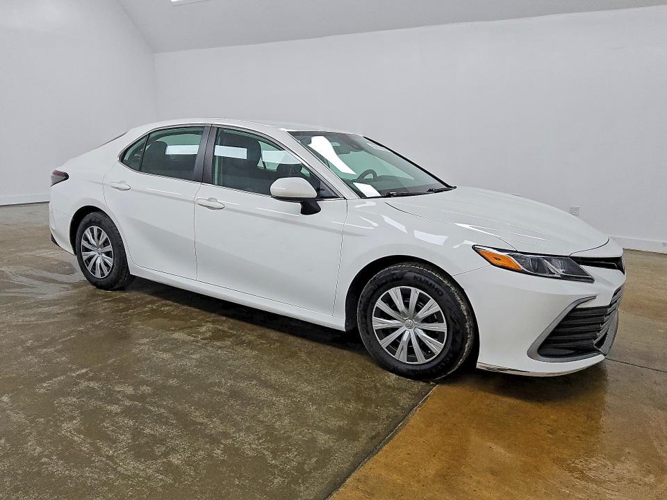 Продажа на аукционе авто 2023 Toyota Camry, vin: 4T1C31AK3PU055194, номер лота: 70830706